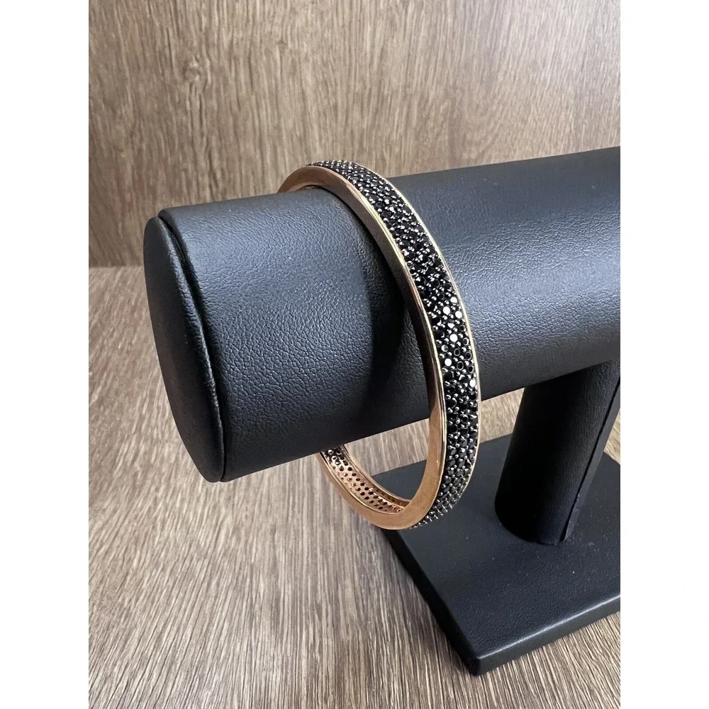 Bronze Italia 12.00 CTW Black Spinel Large Round Bangle Bracelet